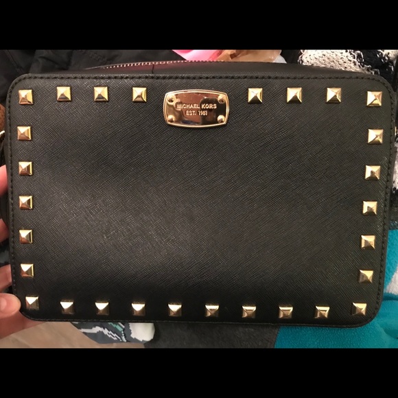 Michael Kors Handbags - Michael Kors shoulder bag